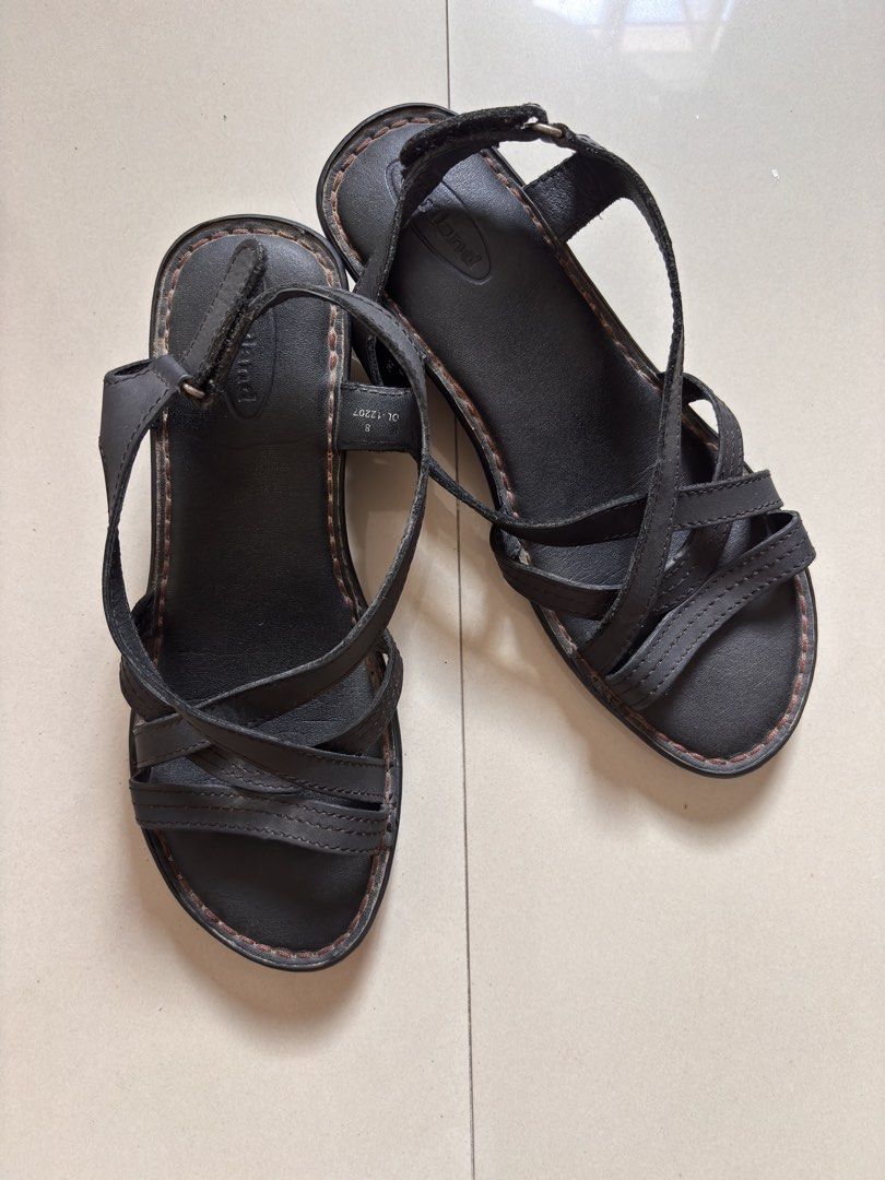 Outland Black Sandals (Category: Flats & Sandals) located in Manila. Submitted by only.the.goodstuff (Listing ID 1439162968, Image 1). Description: - Black cubana sandals - Size 8 (fits 24.5cm foot) - Strappy design - Stitched detailing (matibay) - Comfy (malambot sa paa as trademark ng Outland) - Adjustable strap - 2-inch heel - Textured sole for grip - orig price is around 1,800.