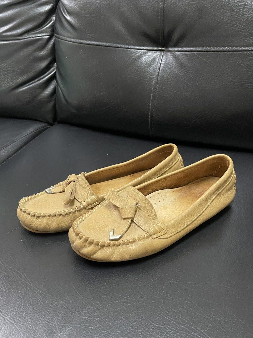 outland brown loafers (Category: Loafers) located in Davao. Submitted by bydonbu (Listing ID 1439122651, Image 1). Description: womens size us 7 -in good conditon - comfy sole, perfect for everyday use .