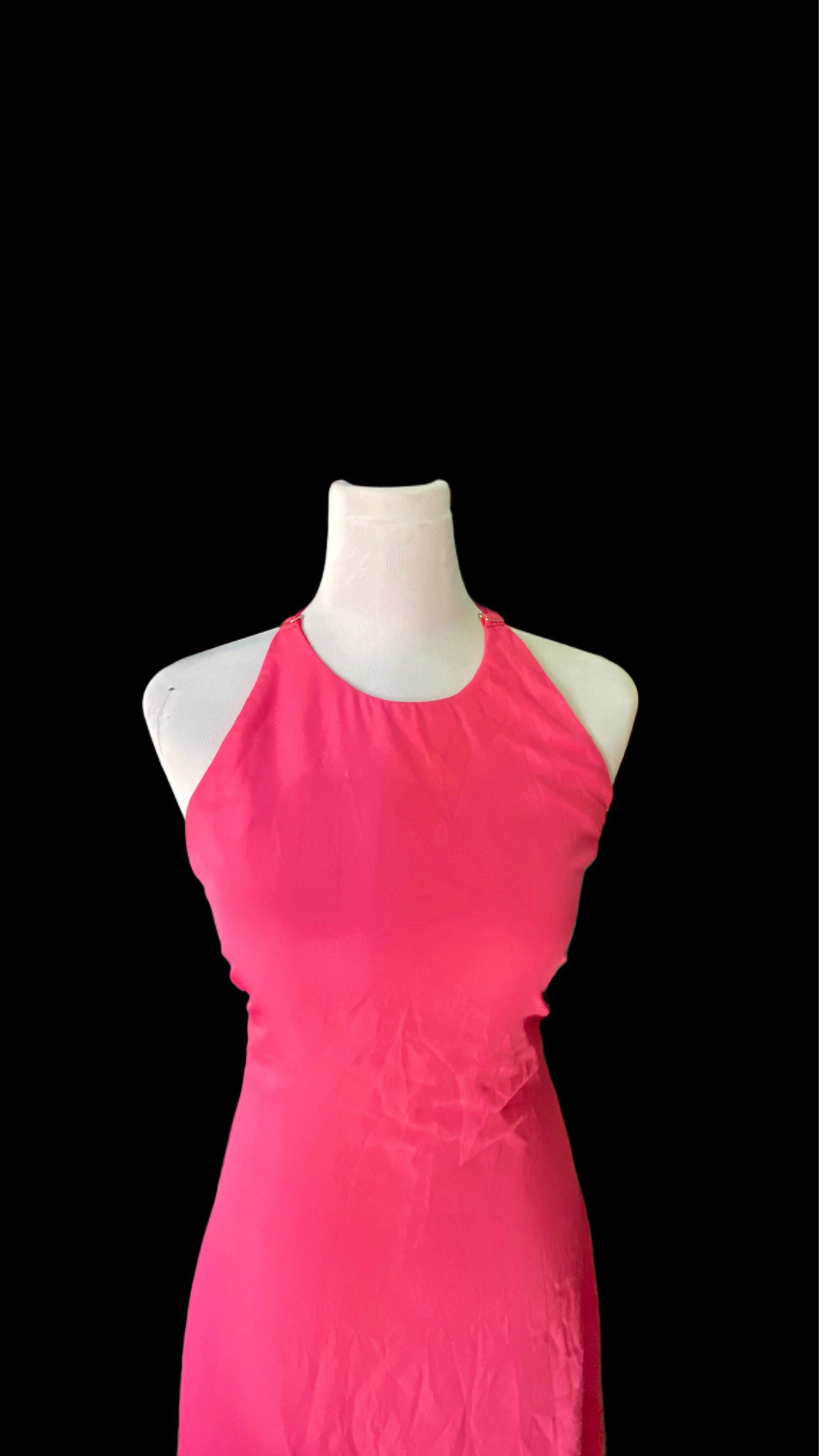 Pastel pink long back halter dress (Category: Evening dresses & gowns) located in President Roxas. Submitted by cocoa_chanel (Listing ID 1439140930, Image 3). Description: Branded, cut tag. This is super super pretty and ang ganda ng fit.