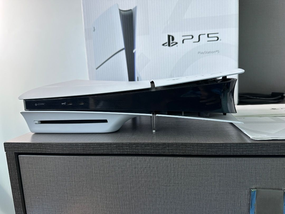 PlayStation 5 Slim Disc Edition (Category: PlayStation) located in Quezon City. Submitted by tobygabriel.696 (Listing ID 1439144299, Image 1). Description: - PlayStation 5 console - Includes DualSense wireless controller - All original accessories included - Comes with original box and documentation - Color: White and Black - Includes power cable - Includes USB cable.