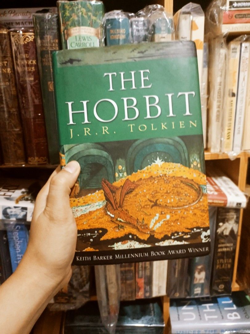 [PLEASE READ THE DESCRIPTION]The Hobbit by J.R.R. Tolkien (Category: Storybooks) located in Cavite. Submitted by ji_kang (Listing ID 1439154776, Image 1). Description: RARE & VINTAGE BOOKS FOR SALE ‼️(Please read the description carefully‼️) Hello, everyone! 💖 I am opening up my personal vintage collection for new homes. This includes highly sought-after First Edition Tolkien titles. Please be assured that these books have been kept in a dust-fr