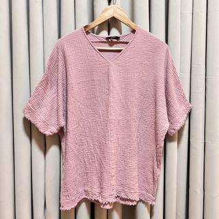 (Category: ) located in . Submitted by from99abovecloset (Listing ID 1439152496, Image 1). Description: .