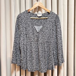(Category: ) located in . Submitted by from99abovecloset (Listing ID 1439144574, Image 1). Description: .