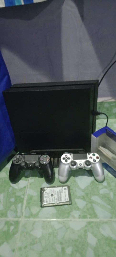 PS4 (Category: Looking For) located in Pasir Mas. Submitted by original_bundle (Listing ID 1439124503, Image 3). Description: ps4 1TB controller ori 2 games digitel 12 memori 500GB.