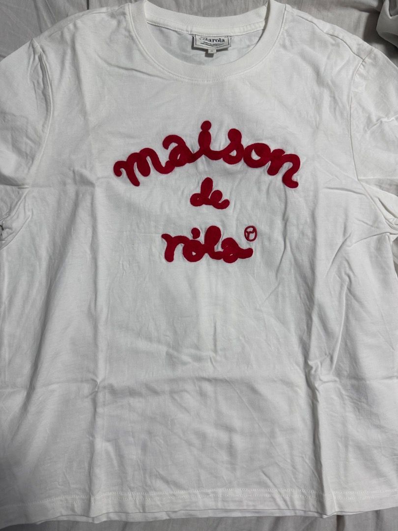 Rolarola White Shirt (Category: Shirts) located in Quezon City. Submitted by sebinred (Listing ID 1439186741, Image 1). Description: Bought in the Hannamdong store in Seoul.