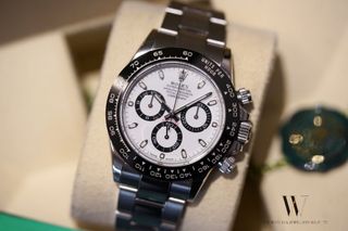 （分類：）位於 。 由 thewatchandjewelleryshopltd 提交（商品編號 1439124923，圖片 1）。簡介： 。