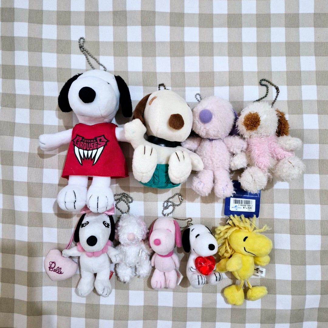 SALE SNOOPY PLUSH CHARMS (Category: Plushies & Soft Toys) located in Lapu Lapu. Submitted by snuggleplushph (Listing ID 1439145685, Image 1). Description: ➡️message for more pics ➡️discounted price already 🫶 🏷PRICELIST: 🐾snoopy red shirt - 220 💖 🐾snoopy brown - SOLD‼️ 🐾snoopy purple - 290 💖 🐾snoopy furry brown - 170💖 🐾belle - SOLD‼️ 🐾pink snoopy - 240 💖 🐾all pink snoopy - 260 💖 🐾snoopy heart - SOLD‼️ 🐾usj woodstock - 330 💖.