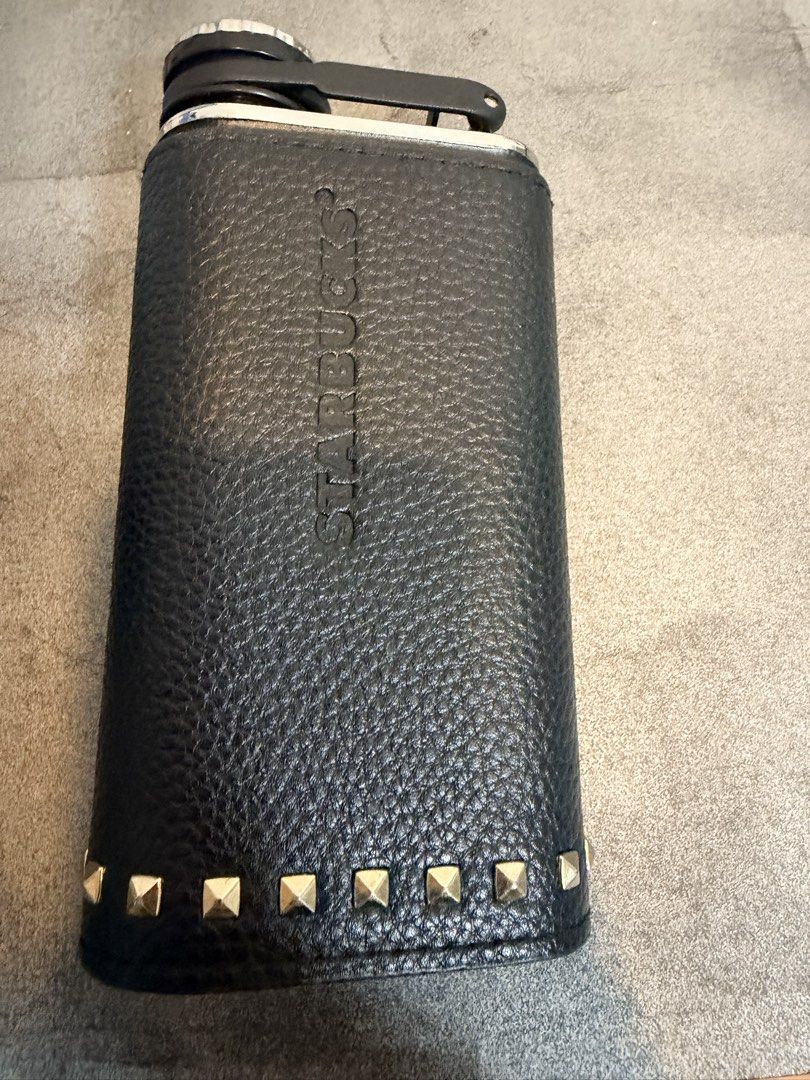 Starbucks x Stanley Black Leather Flask with Studs460359402363955200