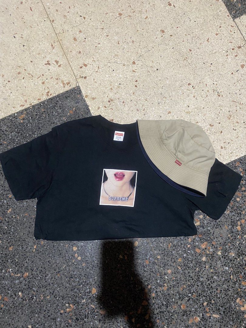 Supreme Wawai reversable & t shirt (Category: Activewear) located in Cabanatuan. Submitted by anthraxthrifted (Listing ID 1439186793, Image 1). Description: Bnew condition same legit supreme 🔥 .