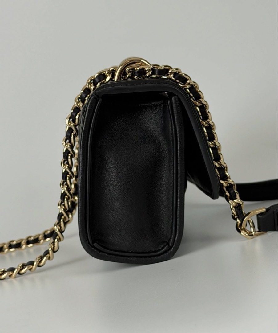 Tory Burch Fleming Mini crossbody chain sling flap bag (Category: Luxury Bags & Wallets) located in Manila. Submitted by karminareyes123 (Listing ID 1439236877, Image 3). Description: - I got it from luxebaghaven on ig (they sell legit luxury bags) -Tory Burch Kira Chevron Small Crossbody Bag - Elegant diamond-quilted pattern - Features a convenient chain strap - Includes a stylish tassel detail - Compact size, ideal for daily essentials - Flap c