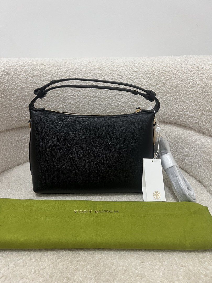 Tory Burch Mellow Shoulder Bag or Crossbody (Category: Luxury Bags & Wallets) located in Nueva Era. Submitted by preloved2luv. (Listing ID 1439212588, Image 2). Description: Original No flaw No issue Still new Two Strap.