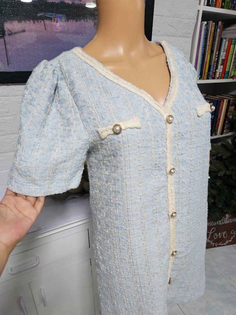 Tshirt Tweed Dress (Category: Dresses) located in Antipolo. Submitted by brigeshop01 (Listing ID 1438860483, Image 3). Description: small-medium light blue soft tweed.