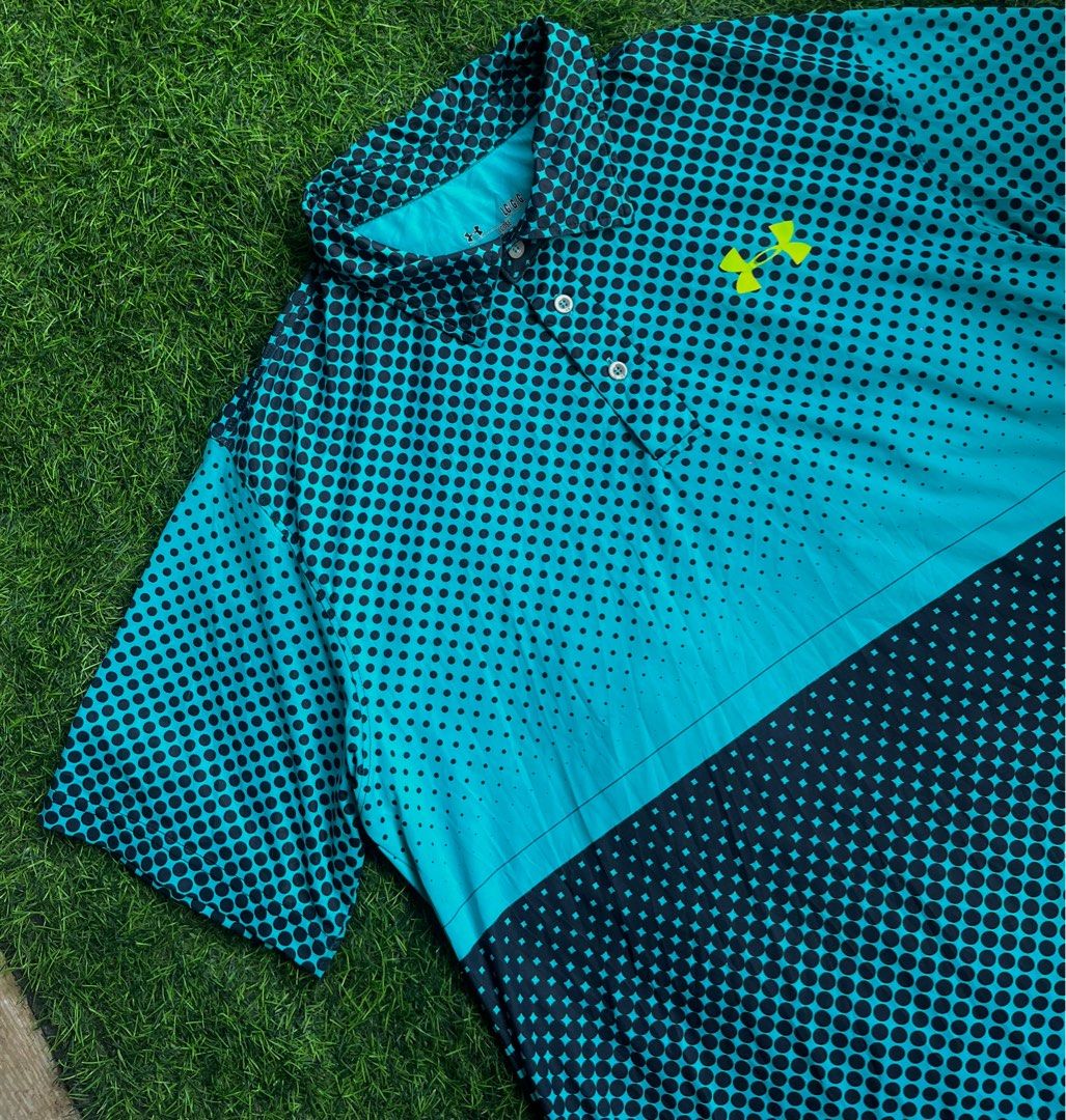 UNDER ARMOUR POLO (Category: Formal Shirts) located in Cebu City. Submitted by pick2zeroo (Listing ID 1439154319, Image 3). Description: UNDER ARMOUR Malamig suotin / Solid neto Large Dimes: 22.5 x 30 Excellent Condition Issue: minimal cracks on print DM ME TO PURCHASE 📩.