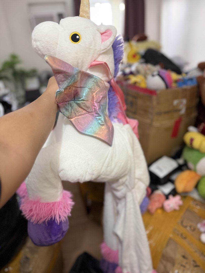 Unicorn Costume for kids (Category: Babies & Kids Fashion) located in Quezon City. Submitted by cookiecreammm (Listing ID 1439246681, Image 2). Description: .