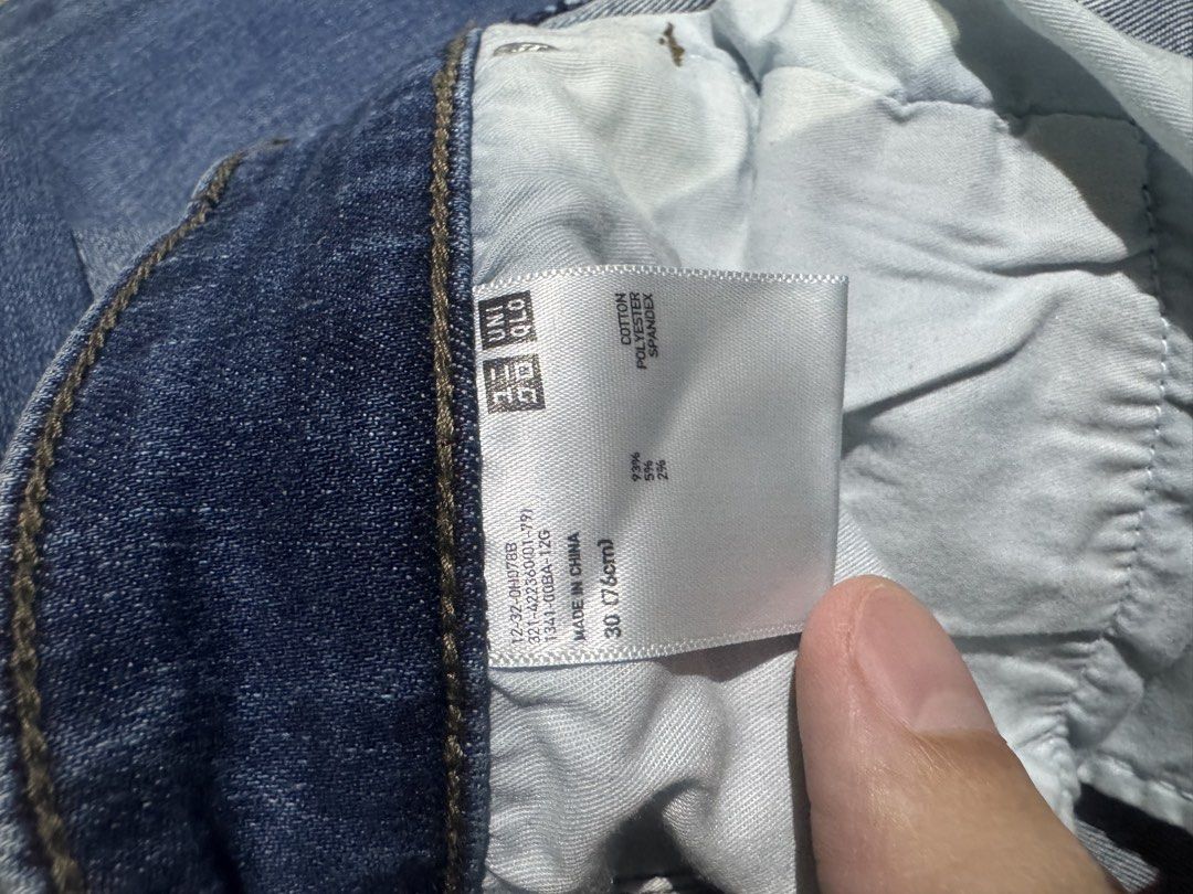 Uniqlo - Skinny Jeans (Category: Jeans) located in Mandaluyong City. Submitted by allen2go (Listing ID 1439211474, Image 3). Description: Uniqlo Skinny Jeans; size 31.
