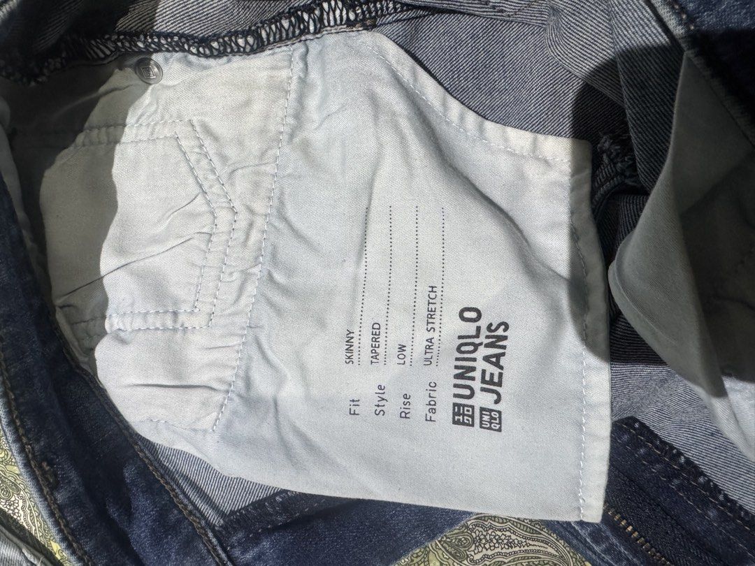 Uniqlo - Skinny Jeans (Category: Jeans) located in Mandaluyong City. Submitted by allen2go (Listing ID 1439211474, Image 2). Description: Uniqlo Skinny Jeans; size 31.