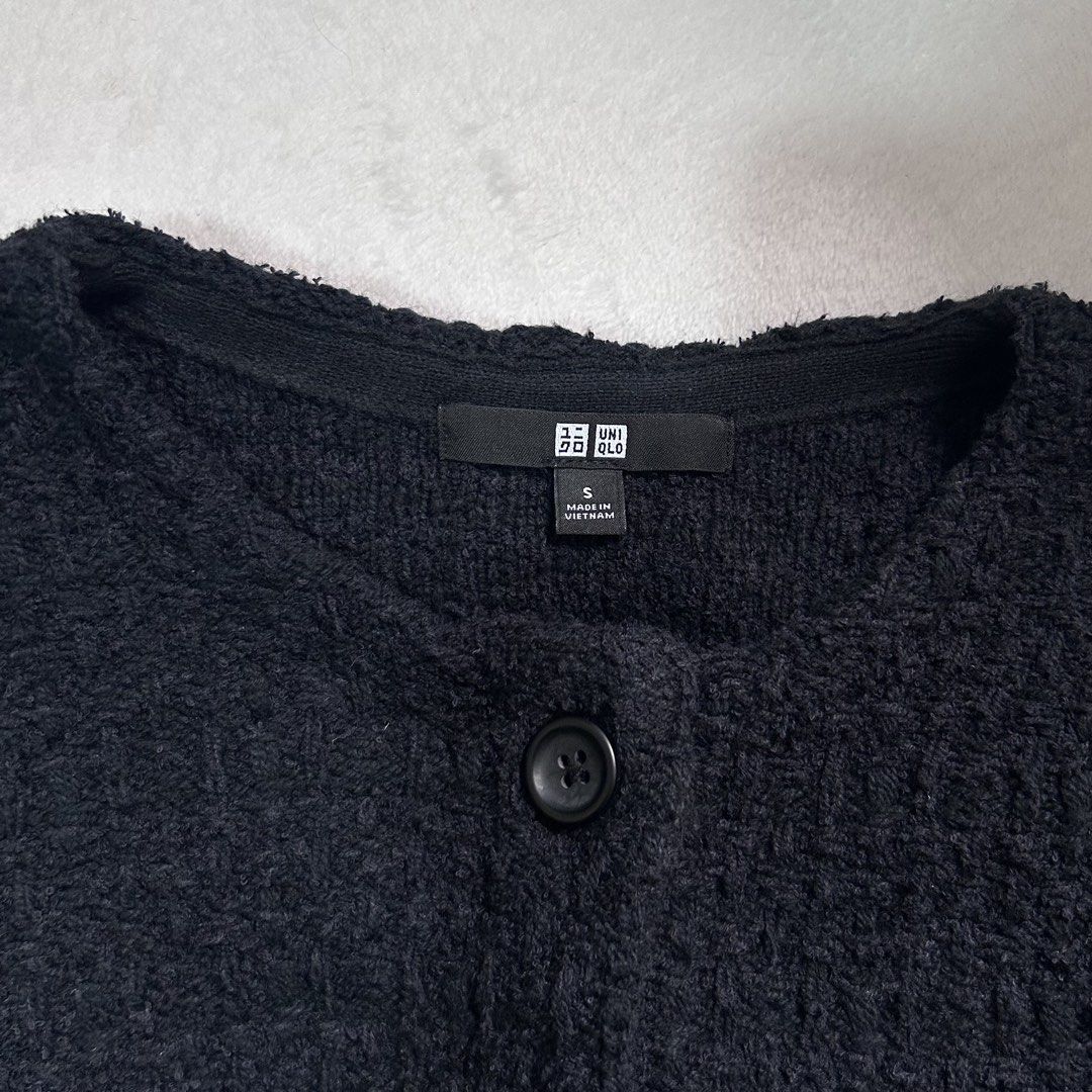 UNIQLO Knitted Short Jacket - Black | Size: Small (Category: Coats, Jackets and Outerwear) located in Cavite. Submitted by heirlooms_and_treasures (Listing ID 1439142761, Image 3). Description: Size: Small on tag Color: Black Pattern: Plain (knitted) - premium textured knitted fabric that keeps its shape well. - elegant collarless silhouette with a cropped length that pairs perfectly with high-waisted bottoms. - functional front pockets - large s