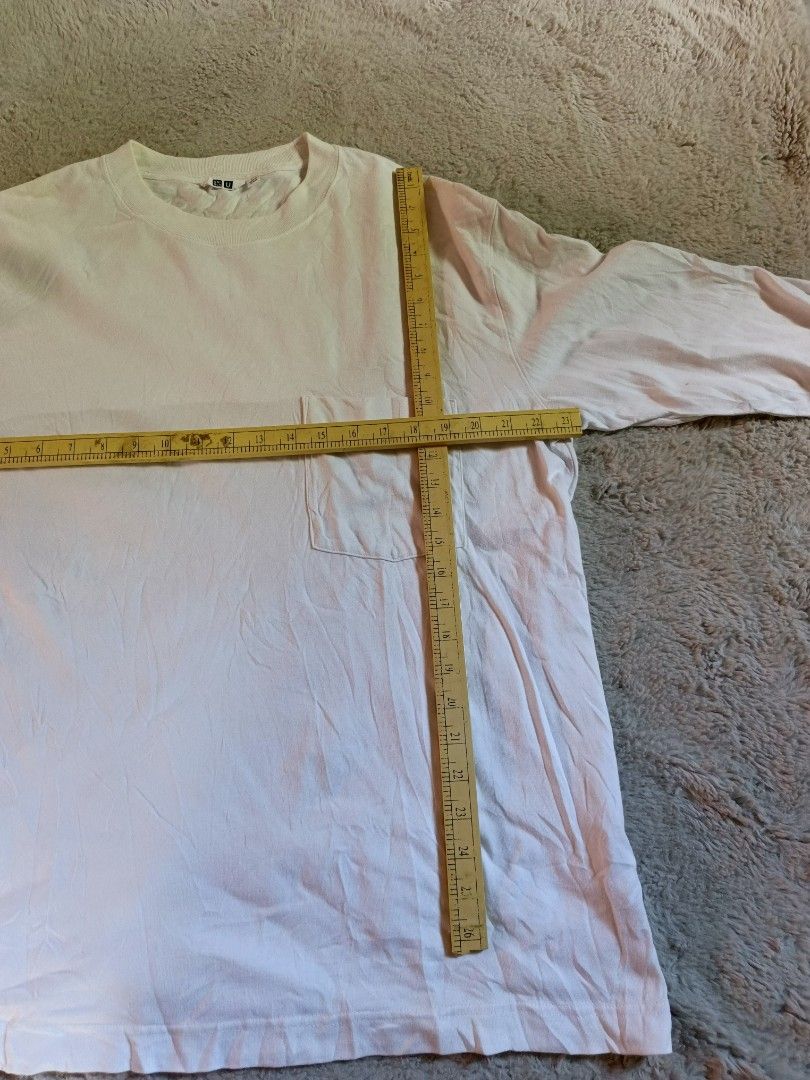 Uniqlo Pocket Long-sleeves (Category: Tshirts & Polo Shirts ) located in Rizal,Palawan. Submitted by vansellclothes (Listing ID 1439233828, Image 3). Description: .