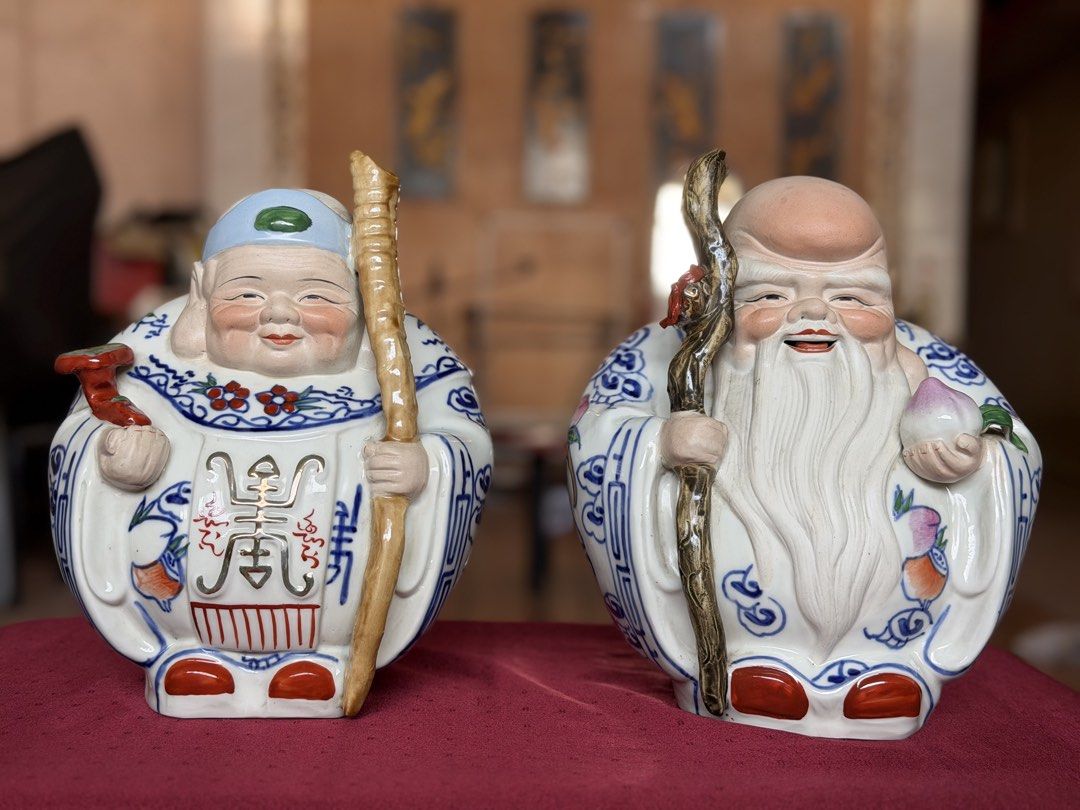 Vintage Chinese Ceramic Figurine (Category: Vintage Collectibles) located in Davao. Submitted by missxieh (Listing ID 1439154279, Image 1). Description: Vintage Chinese Ceramic Lu & Shou Wise Men Figures (Pair) Selling this lovely pair of vintage ceramic figures from my personal collection. Representing Prosperity (Lu) and Longevity (Shou), these statues stand out with their unique rounded shapes, traditional blue-and-white patterned robes, and h