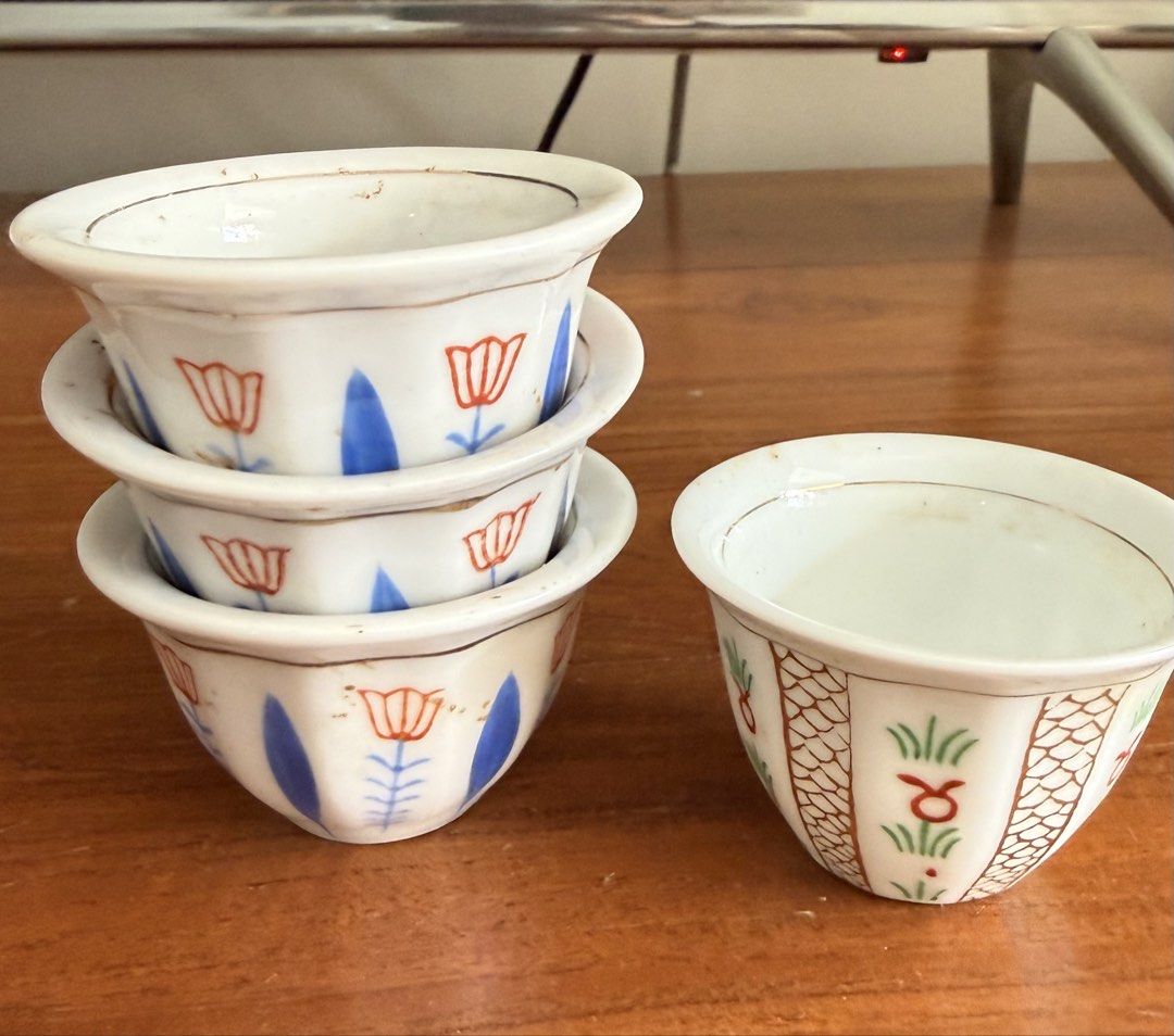 Vintage Porcelain Tea Cups Set460237647885127680
