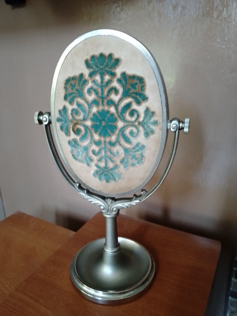 Vintage Shiseido Oval Vanity Mirror (Category: Mirrors) located in Binangonan. Submitted by stufflikedat (Listing ID 1439105991, Image 2). Description: Vintage SHISEIDO table top swivel oval Hanatsubaki-kai Novelty oval stand mirror made in 1973 as a commemorative gift for Shiseido Hanatsubaki-kai Gold Class members. The vibrant Gobelin tapestry is in excellent condition with stains and scratches due to age but everything is intact approx 11.5" t