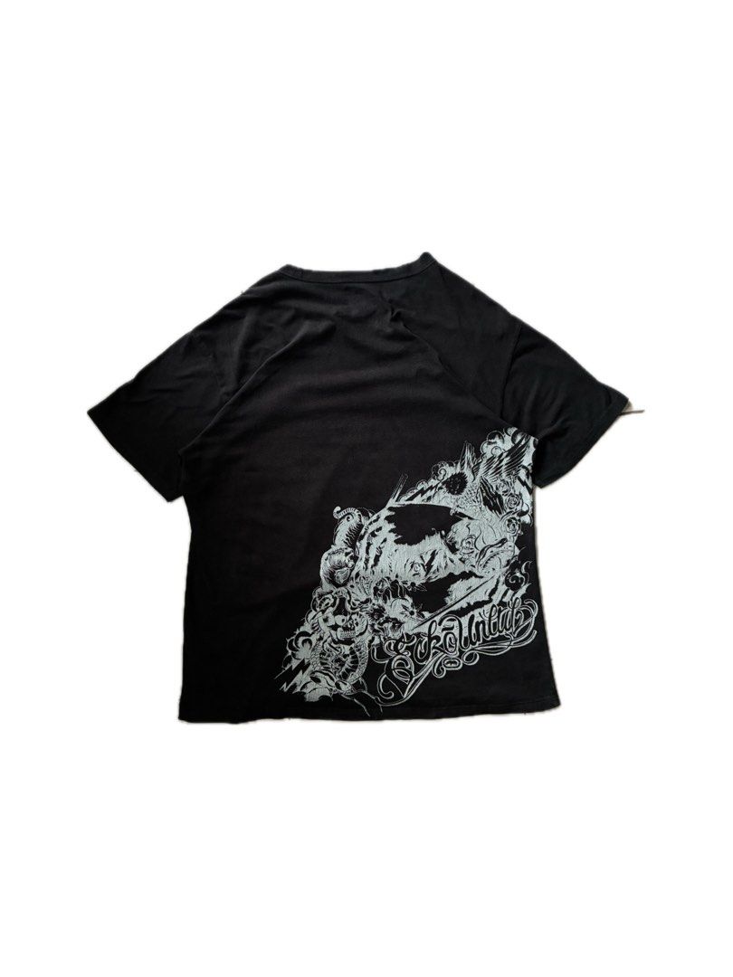 Vintage Y2K Ecko UNLTD. Rhino Graphic Tee (Category: Tshirts & Polo Shirts ) located in Cavite. Submitted by thriftiness_ (Listing ID 1439072350, Image 2). Description: FS Open for reasonable offers Vintage Ecko UNLTD. Rhino Graphic Tee Y2K aesthetic Faded Black ₱1,099 or offers 23W 30.5L XXL on tag Natural vintage print hairlines Good condition No major issues.