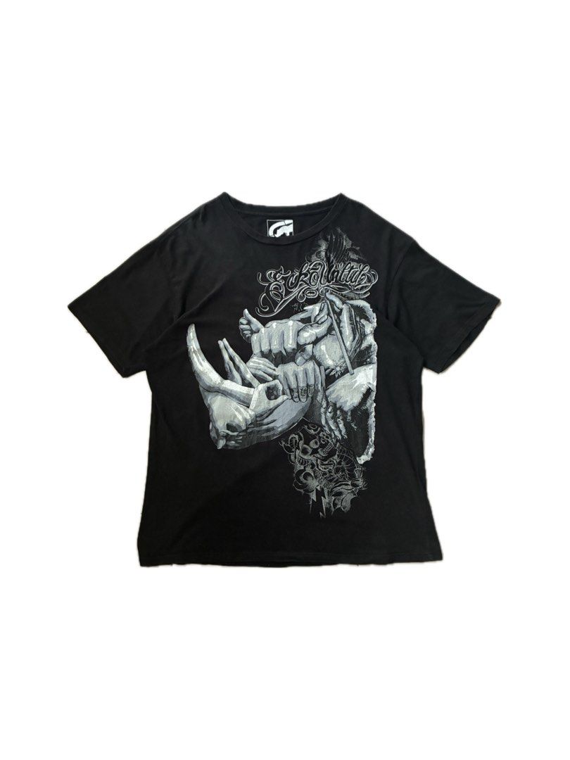 Vintage Y2K Ecko UNLTD. Rhino Graphic Tee (Category: Tshirts & Polo Shirts ) located in Cavite. Submitted by thriftiness_ (Listing ID 1439072350, Image 1). Description: FS Open for reasonable offers Vintage Ecko UNLTD. Rhino Graphic Tee Y2K aesthetic Faded Black ₱1,099 or offers 23W 30.5L XXL on tag Natural vintage print hairlines Good condition No major issues.