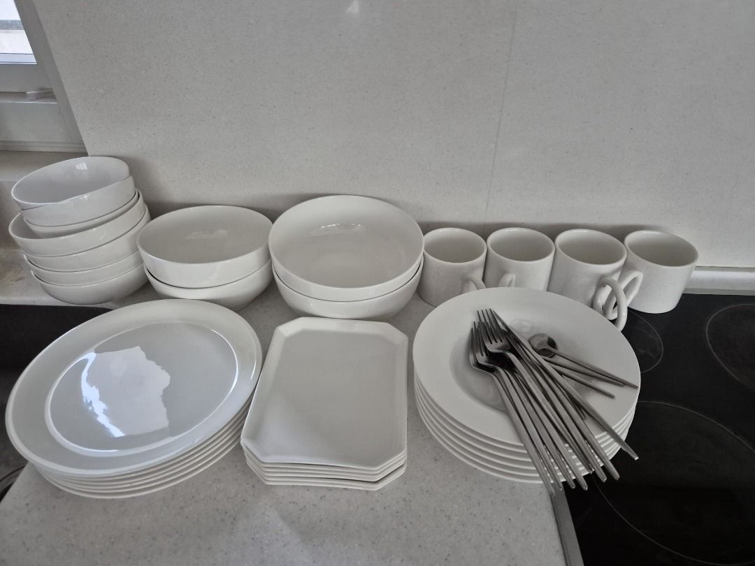 White Dinnerware / Dining Set460239429824696321