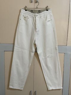 (Category: ) located in . Submitted by style.preloved (Listing ID 1439149725, Image 1). Description: .