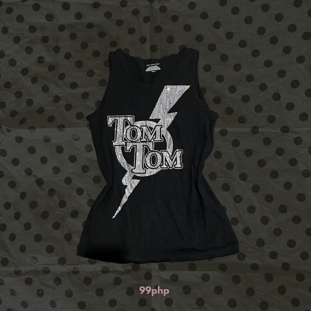 Y2k Affliction style tops (Category: Sleeveless) located in Angeles City. Submitted by __28str (Listing ID 1439109874, Image 1). Description: 99 + sf each.