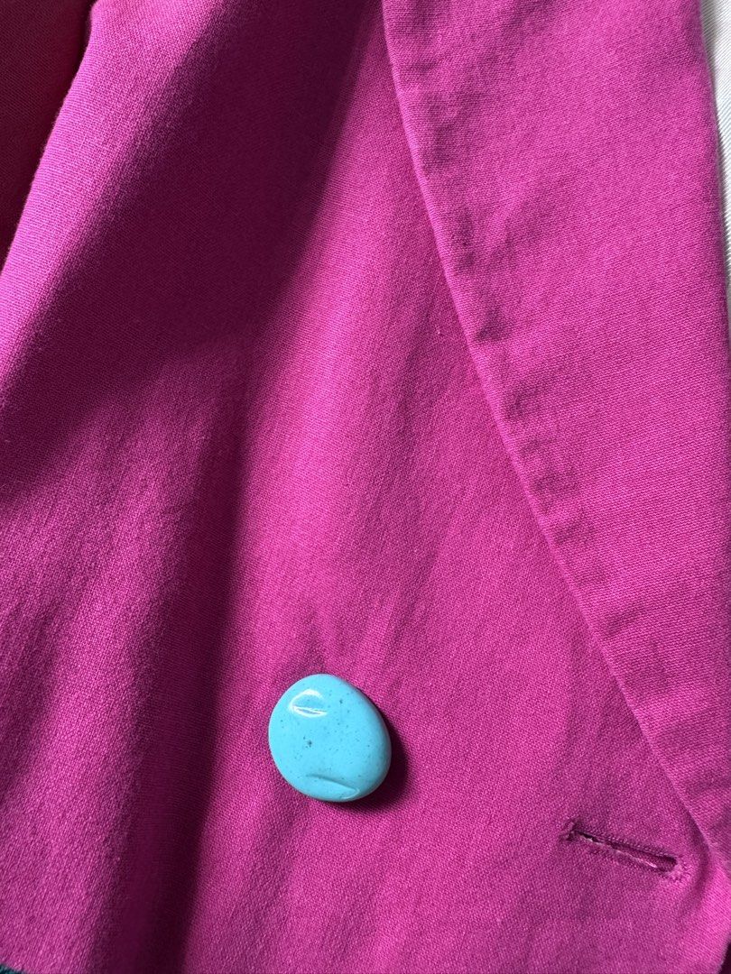 Zara Cropped Blazer - Fuchsia Pink (Category: Coats, Jackets and Outerwear) located in Marikina City. Submitted by classicloset (Listing ID 1439073331, Image 3). Description: - Zara cropped blazer - Fuchsia pink color - Size S - Double-breasted design - Turquoise buttons - Made in Morocco - Classic lapel collar - Tailored fit.