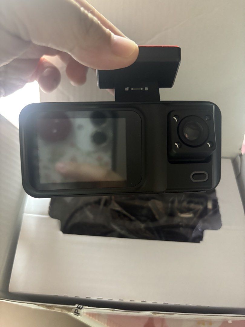 1080P Dash Cam (Category: Security Systems & CCTV Cameras) located in General Trias. Submitted by misousoup (Listing ID 1439282529, Image 2). Description: - BCUOZ Dash Cam - Designed for cars - Records in FHD 1080P - Wide-angle lens - Package includes: Dash cam unit, mounting bracket, and cable - RFS: not being used - Negotiable.