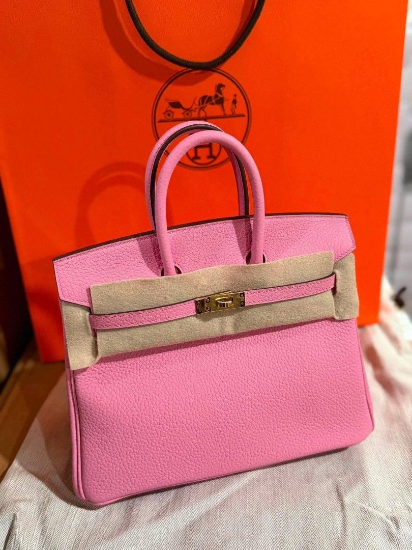 25CM SHOULDER BAG HANDCARRY BAG EP (Category: Shoulder Bags) located in Manila. Submitted by binondobagsbodega (Listing ID 1439306581, Image 2). Description: .