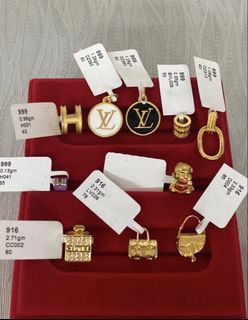 (Category: ) located in . Submitted by womenshopper (Listing ID 1439310749, Image 1). Description: .