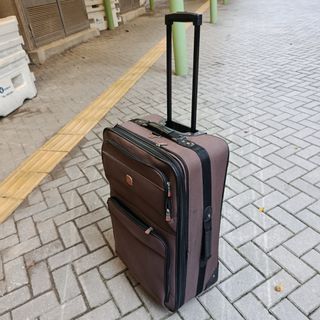 （分類：）位於 。 由 lanahmpang 提交（商品編號 1439358156，圖片 1）。簡介： 。
