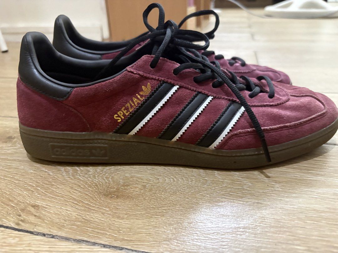 Adidas Handball Spezial Burgundy (Category: Sneakers) located in Manila. Submitted by syve_2000 (Listing ID 1439391371, Image 1). Description: Condition: 9.5/10. Used only 3-4 times. Note: No original box, but will be packed securely for delivery. Price: ₱2,500 Size: US 10, UK 9.5 RFS: Can’t use it.