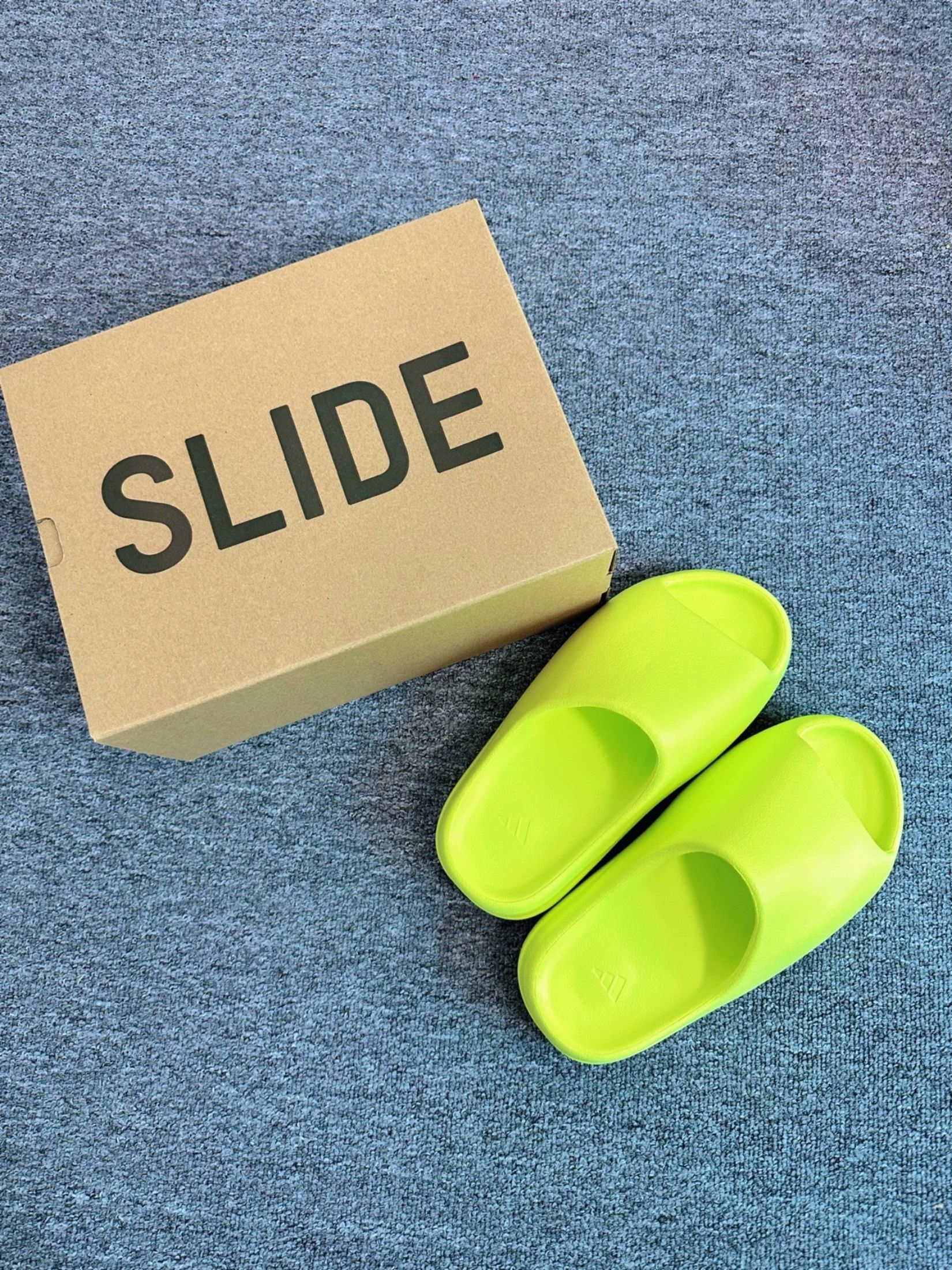adidas Originals Yeezy Slide Trendy and Slip-on Sandals in Apple Green (Category: Sneakers) located in Singapore. Submitted by noosilverbear (Listing ID 1439280918, Image 2). Description: 🎯 Today's Pick Adidas · adidas Originals Yeezy Slide Trendy and Slip-on Sandals in Apple Green New | Free Ship | COD | 3-Day Confirm 📲 Chat to order.