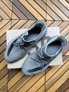 (Category: ) located in . Submitted by fashionfauxpas (Listing ID 1439312200, Image 1). Description: .