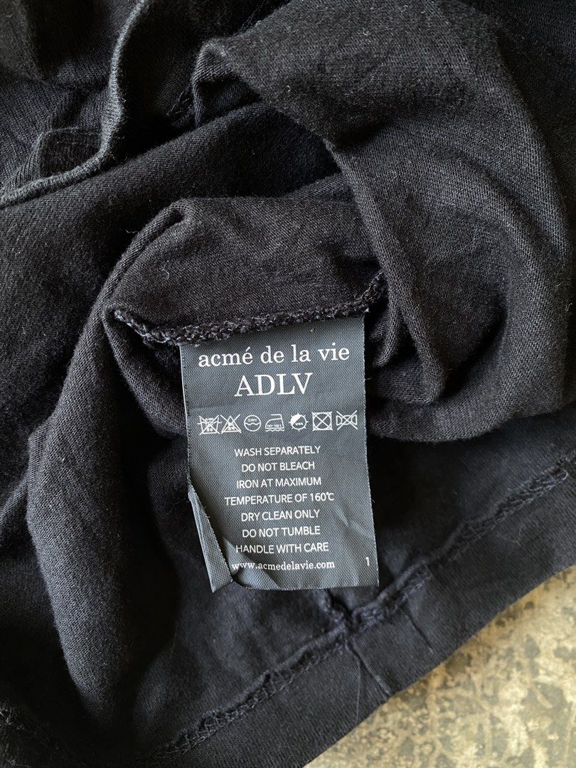 ADLV (Category: Tshirts & Polo Shirts ) located in Toledo. Submitted by drip_on_a_budg3t (Listing ID 1439387266, Image 3). Description: Size -1 As new 10-10 color rate Price+sf💵 Dimes: 22-28 REMINDERS📢 📌LIMIT YOUR EXPECTATIONS 📌ALL ITEMS ARE THRIFTED 📌PM FOR INQUIRIES ❗ 📌NO REFUNDS 📌COLOR MAY VARY DUE TO LIGHTNING OR SUN LIGHT 📌open for ship J&t (payment first, unli video call❗️❗️) .
