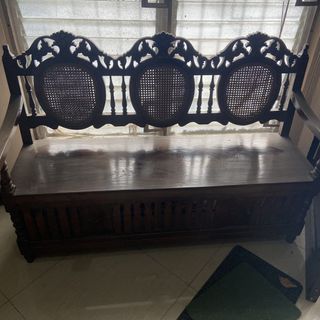 (Category: ) located in . Submitted by furniture_seller_jay (Listing ID 1439273605, Image 1). Description: .