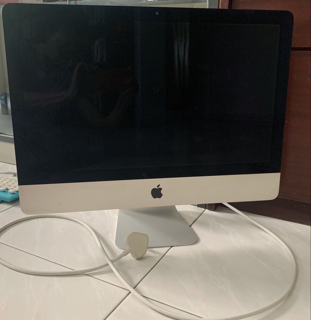 Apple iMac Desktop Computer461164030376683520