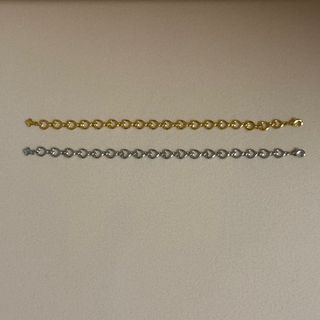 (Category: ) located in . Submitted by newbies.preloved (Listing ID 1439392621, Image 1). Description: .