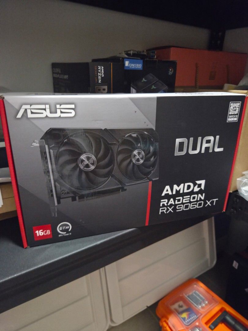 ASUS Dual AMD RX 9060 XT 16GB GPU460949245501132800