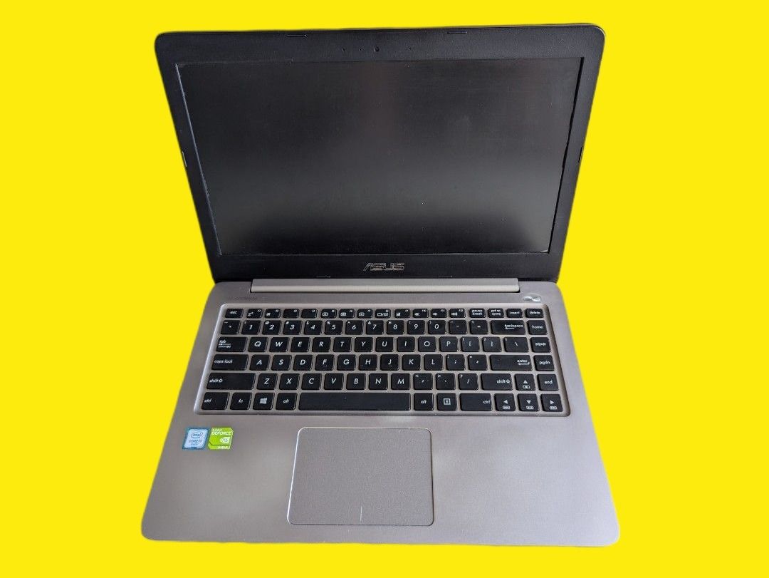 ASUS Laptop - Like New Condition461426115027947521