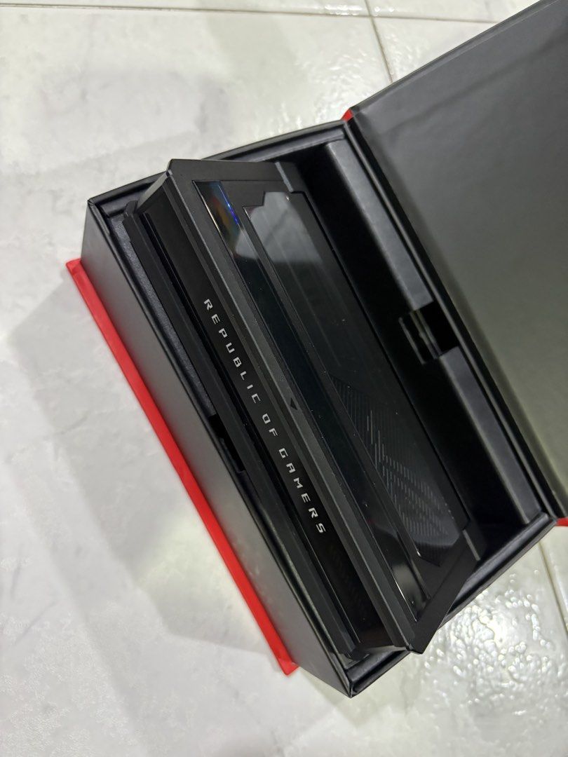 ASUS ROG Bulwark Docking Station461409100487075841