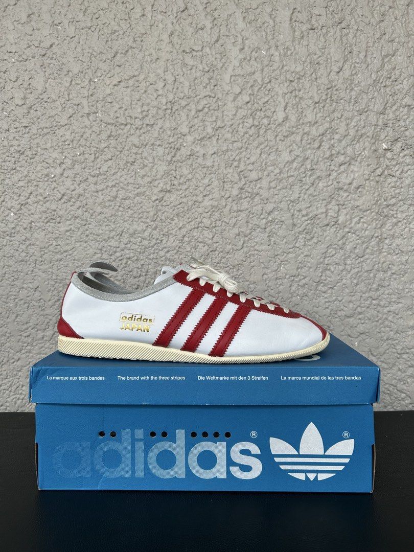 Authentic Adidas Japan White Red Leather Sneakers (Category: Sneakers) located in Tarlac. Submitted by shirtsnstuffxx (Listing ID 1439298963, Image 2). Description: Authentic Adidas Japan White Red Leather Sneakers -Condition: 9.5/10 -Original box and paper included, will wrap it so that box will be safe. -Size: Mens US 11/UK 10.5/JPN 290 -Price: 2100+sf (srp 7000) *FIRM, NO LP* -Shipped immediately after payment RFS: Too many shoes, downsizing m