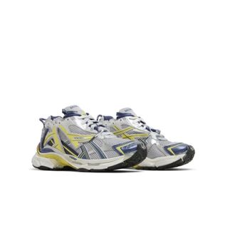(Category: ) located in . Submitted by clearnewwardrobe (Listing ID 1439394659, Image 1). Description: .