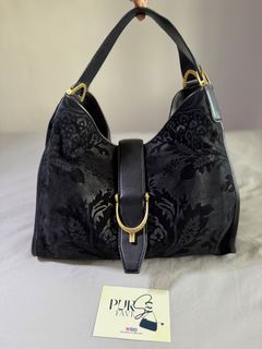 (Category: ) located in . Submitted by pursefaves (Listing ID 1439357748, Image 1). Description: .