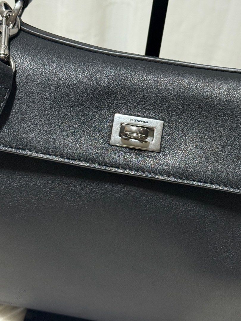 Balenciaga Rodeo small tote bag (Category: Luxury Bags & Wallets) located in Manila. Submitted by shoulderfashion (Listing ID 1439351702, Image 2). Description: .