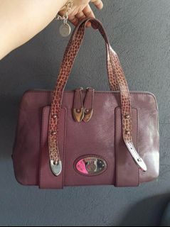 (Category: ) located in . Submitted by wendyluxury (Listing ID 1438789148, Image 1). Description: .